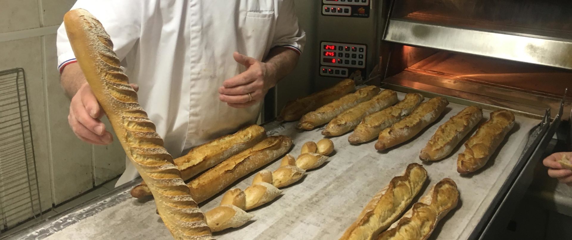 baguette-croissant-making-class-paris-france