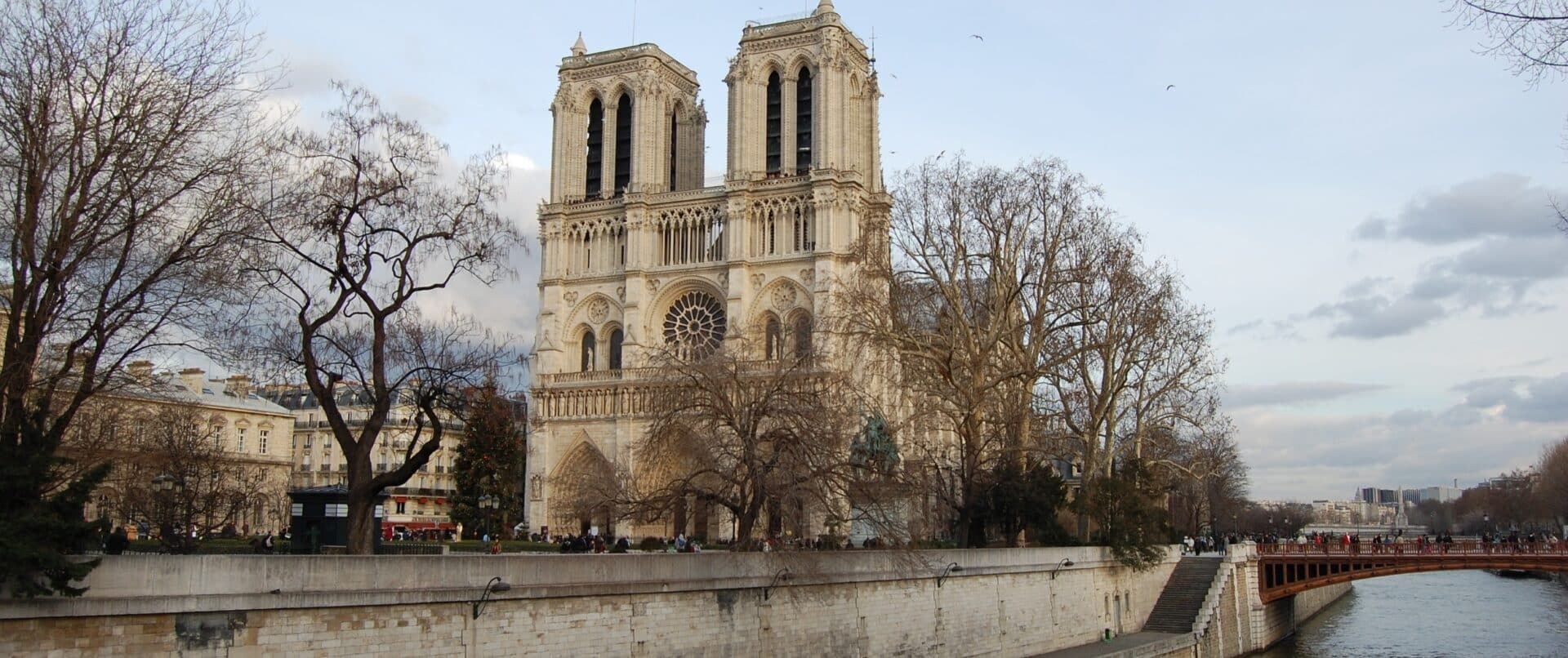 first-time-paris-private-tour-notre-dame