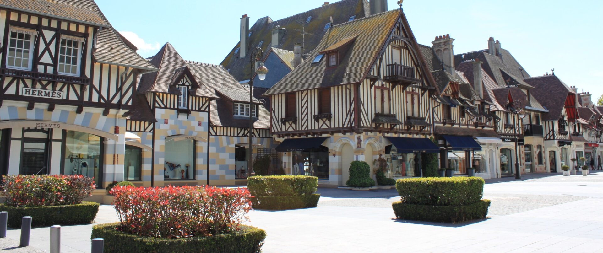 full-day-family-tour-normandy-deauville