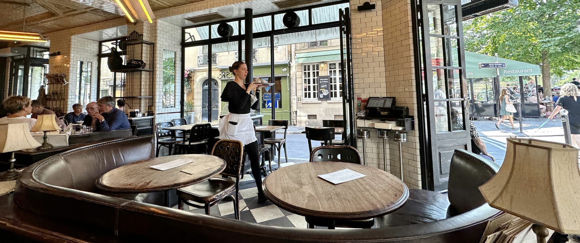 family-food-tour-paris-tastings-guided-experience