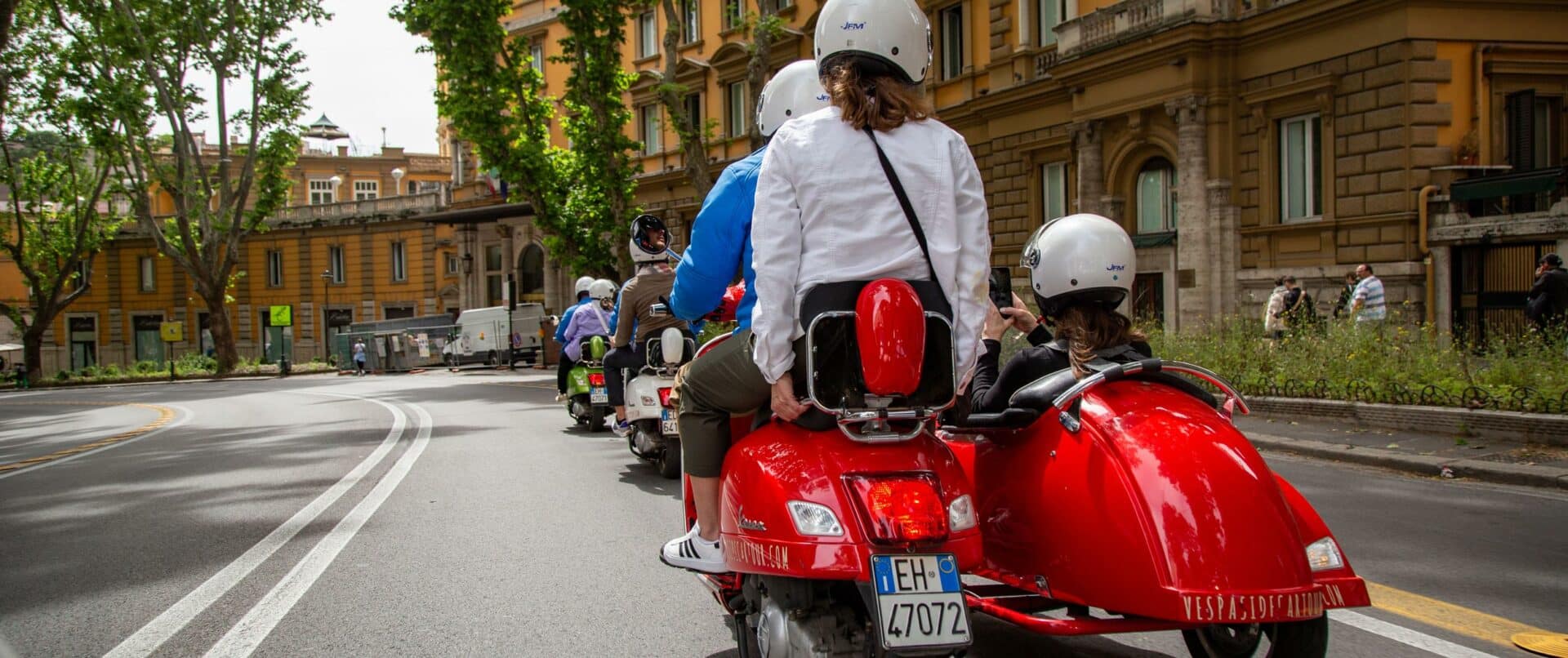 vespa-sidecar-tour-rome-teens-tour