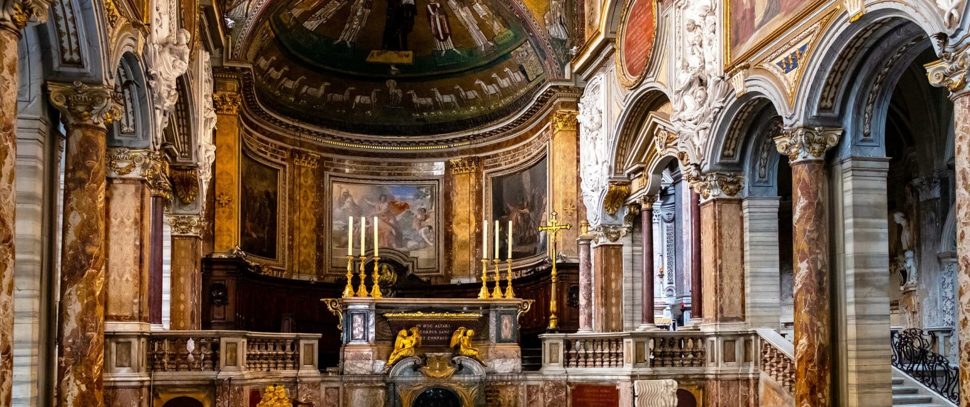 venice-tour-for-kids-basilica-inside