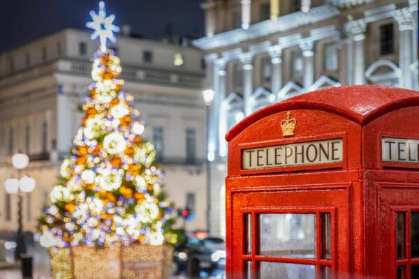 christmas-lights-walking-tour-london