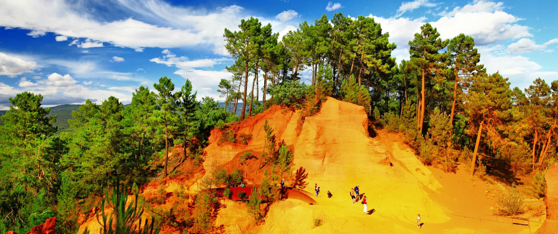 provence-family-tour-private-ocher-cliffs